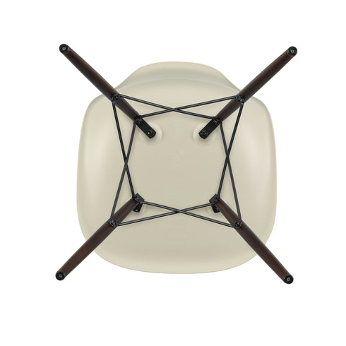 Cadeira Eames em Plástico DSW / Base dark maple
